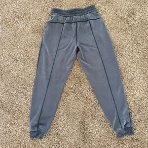 Lululemon Brushed Softstream Jogger. Size 6. NWOT. Dark Grey. 50% of retail.